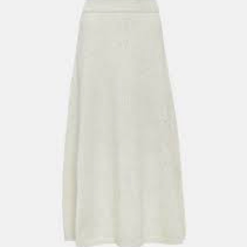Size M- JOSEPH tweed knit skirt in cream